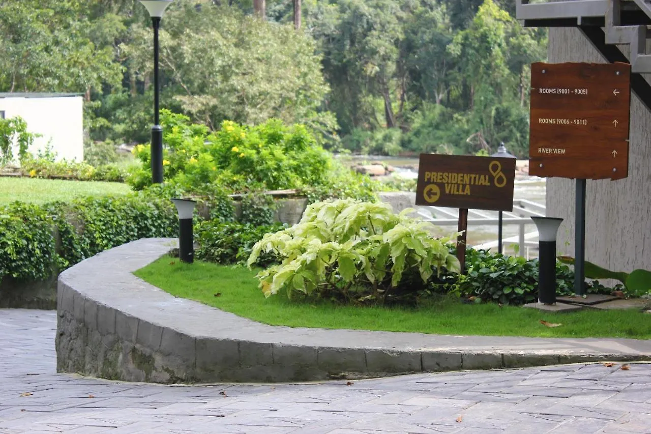 Niraamaya Retreats Samroha Athirappilly 호텔